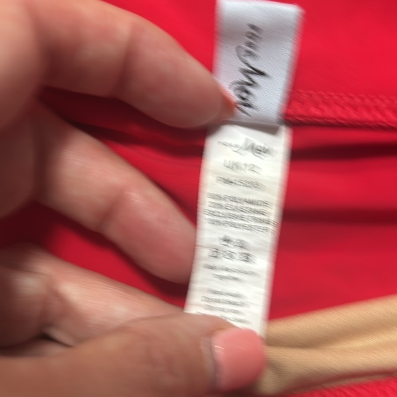 Vibrant Red Bikini Set - Picture 4 of 5